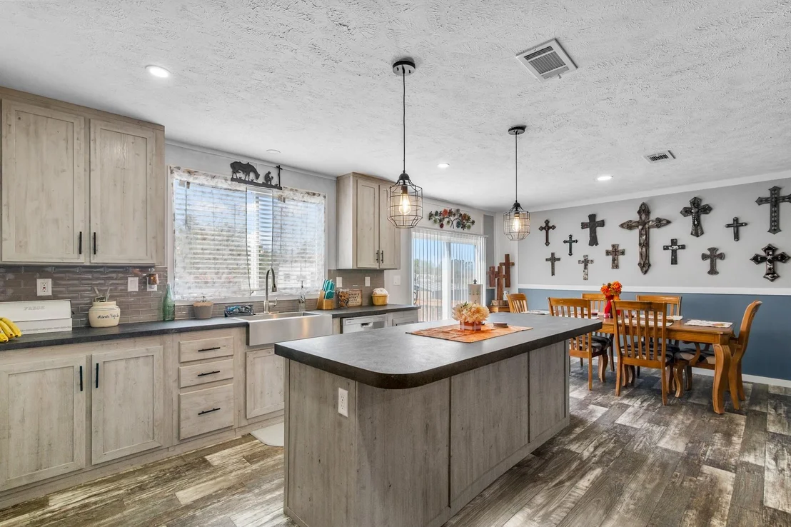 Photo of 12128 County Road 1