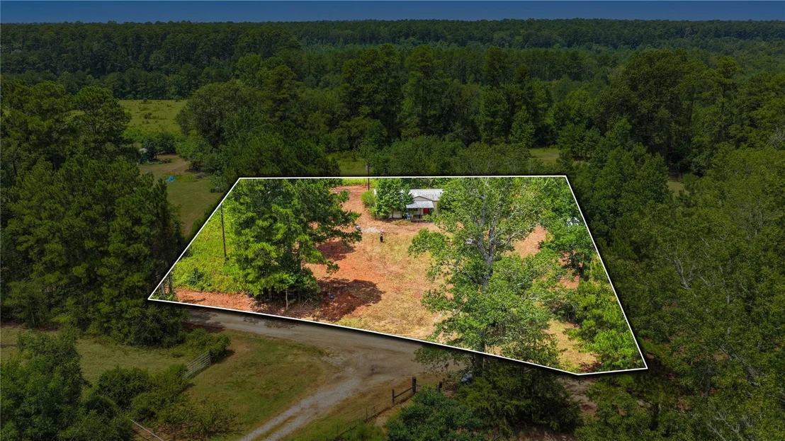 Photo of 2796 Helmic Road