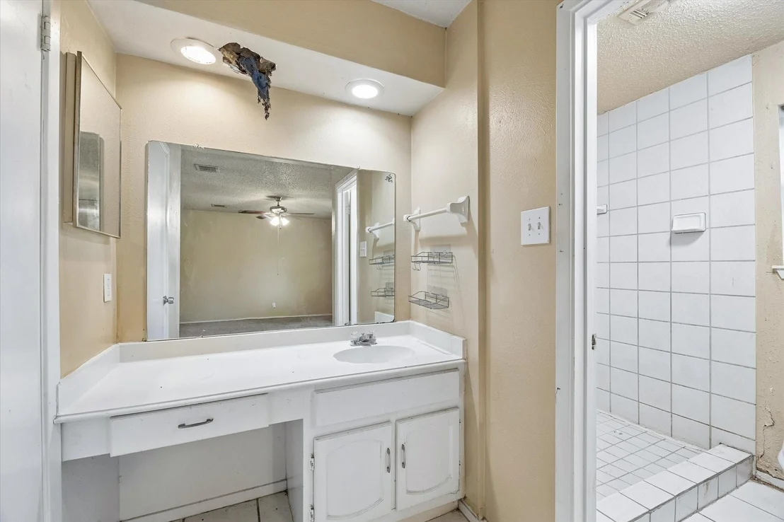 Photo of 23423 Canyon Lake Drive
