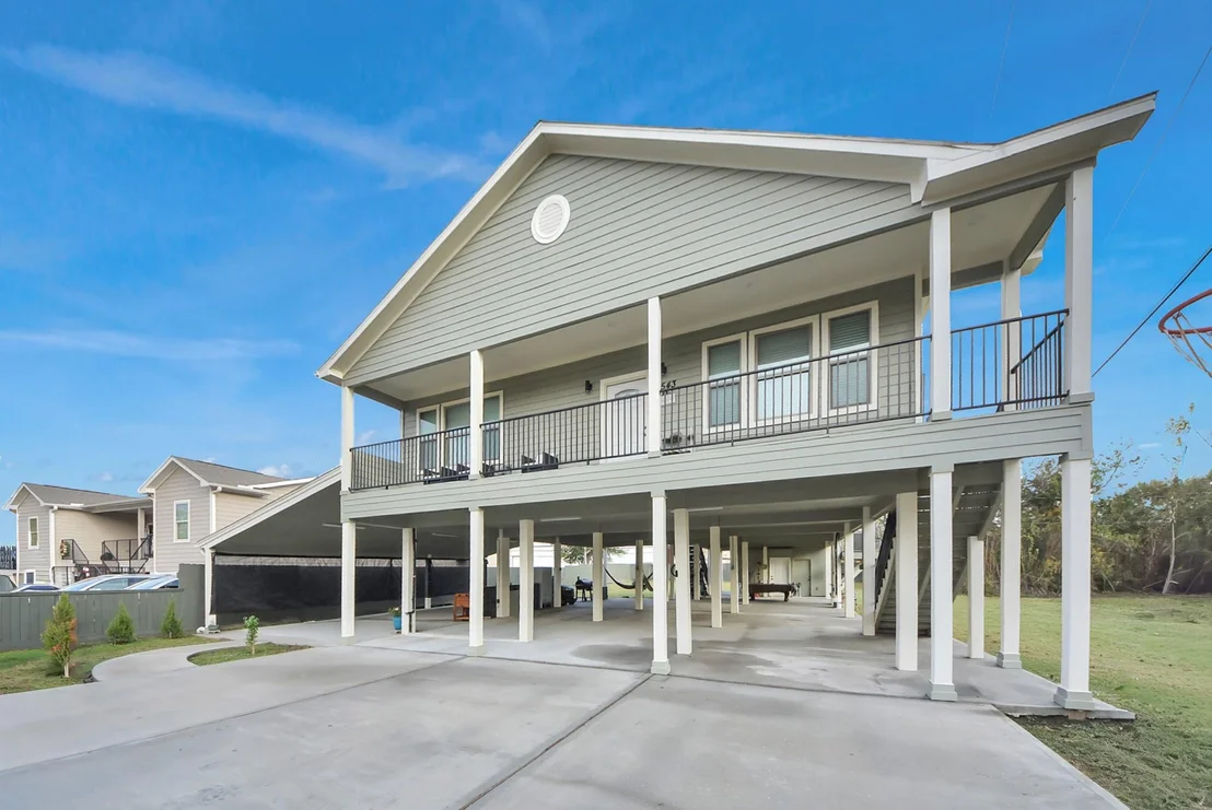 Photo of 6543 Crestford Lane
