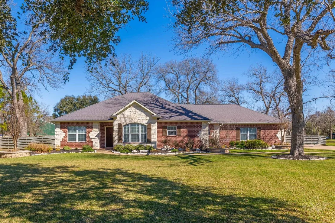 Photo of 3635 River Bend Drive