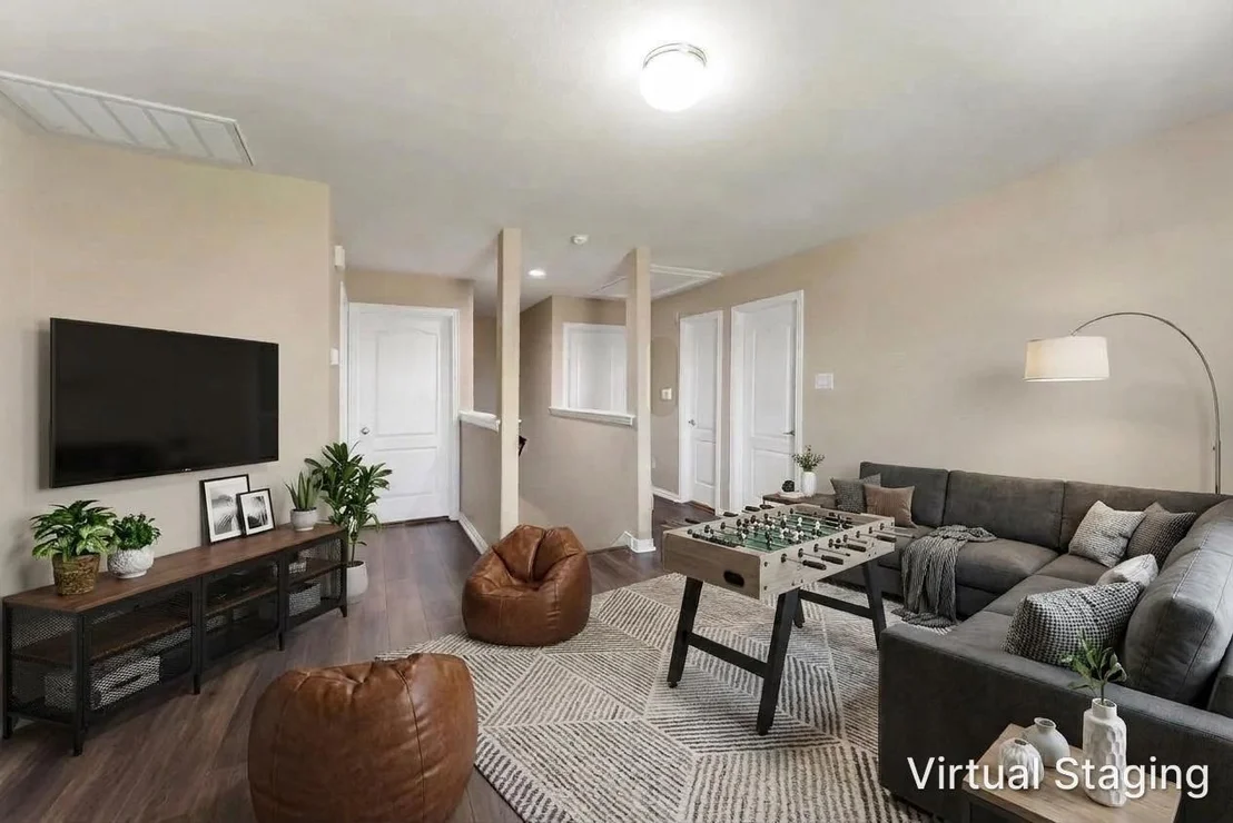 Photo of 512 Forest Village Circle