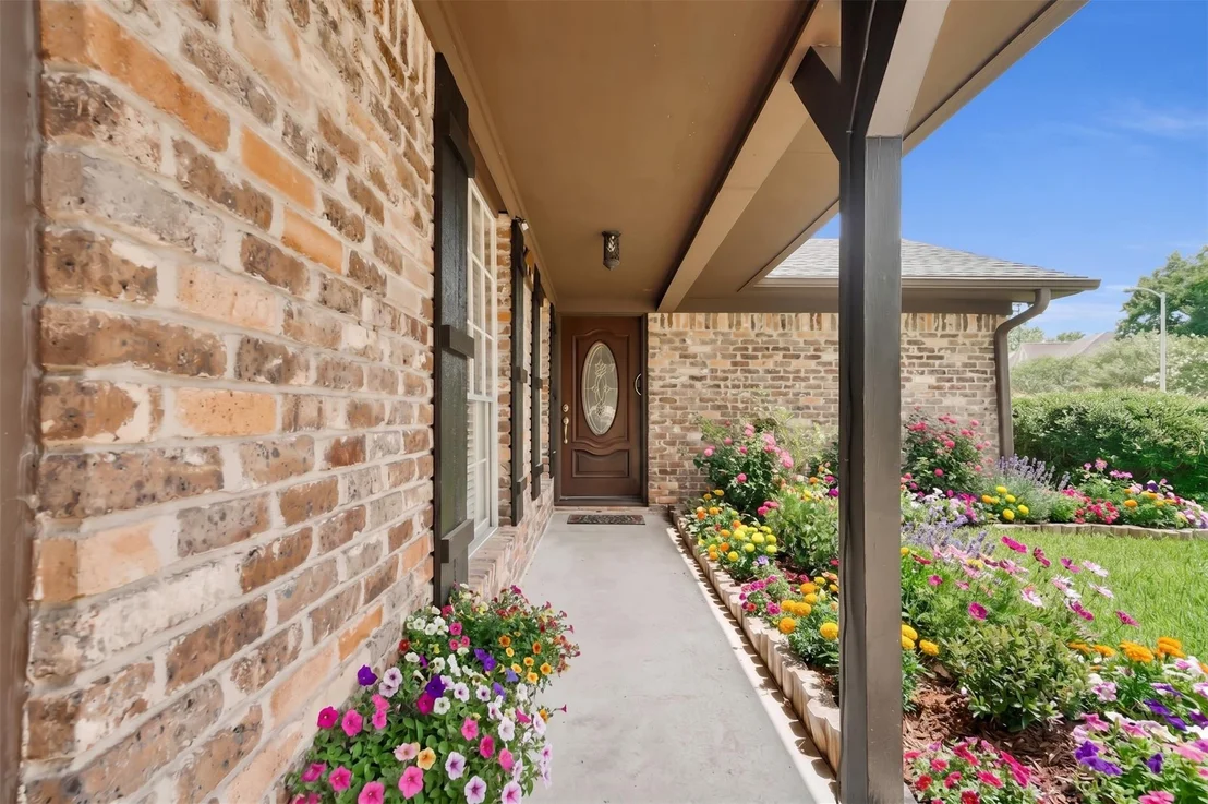 Photo of 442 Mignon Lane