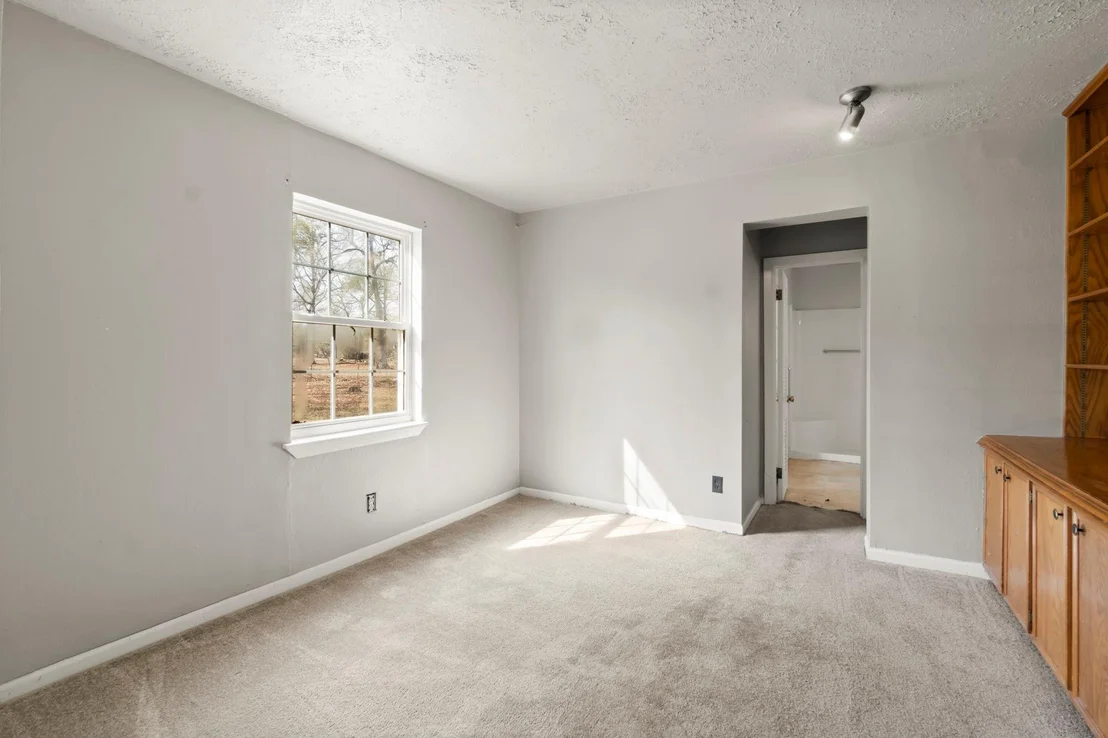 Photo of 2292 Rolling Hills Road