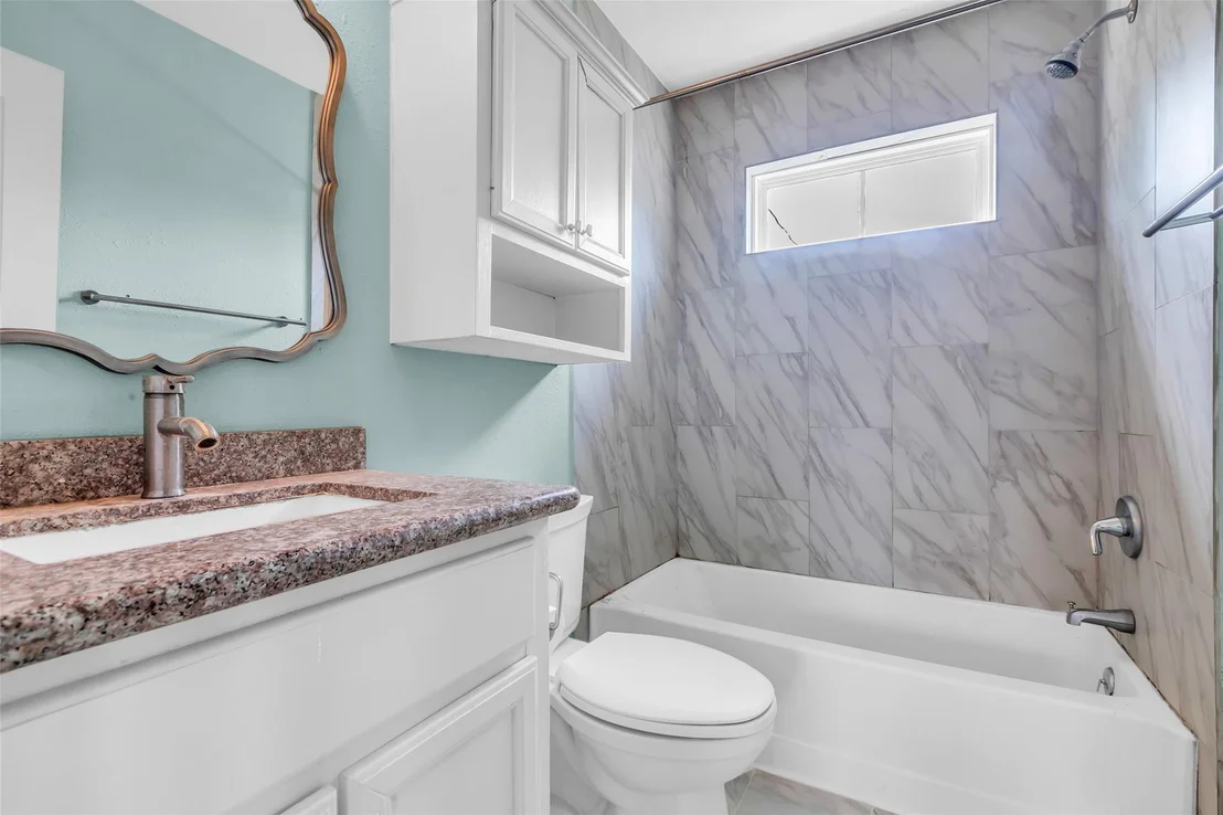 Photo of 2519 White Oak Drive