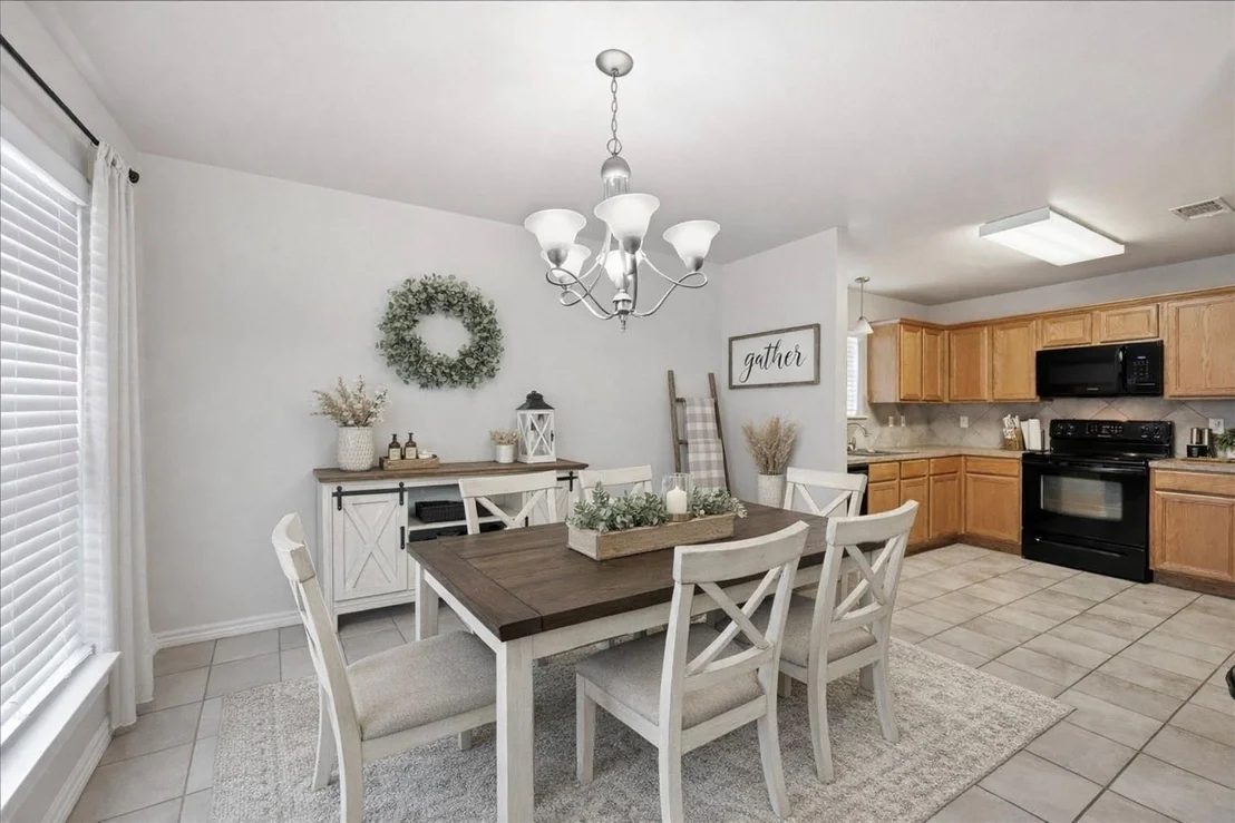 Photo of 5585 Westchase Loop