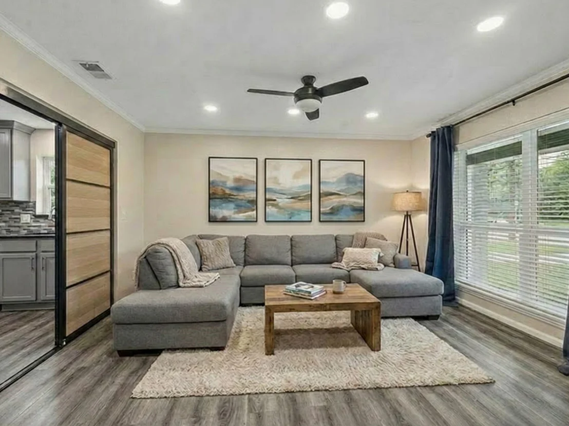 Photo of 5243 Caversham Drive