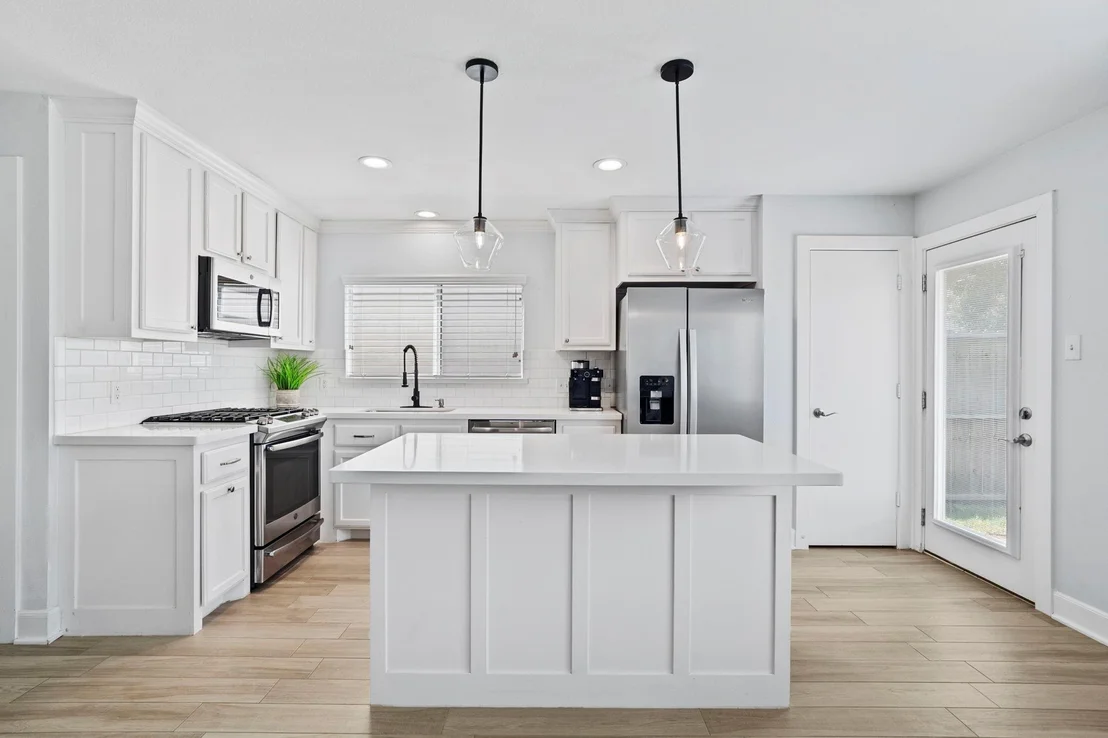 Photo of 5831 Silver Oak