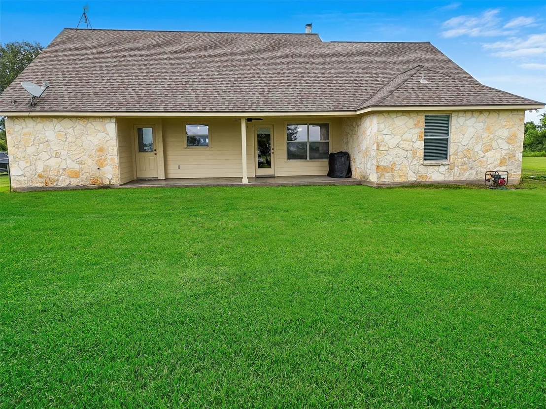 Photo of 15155 Schmidt Road