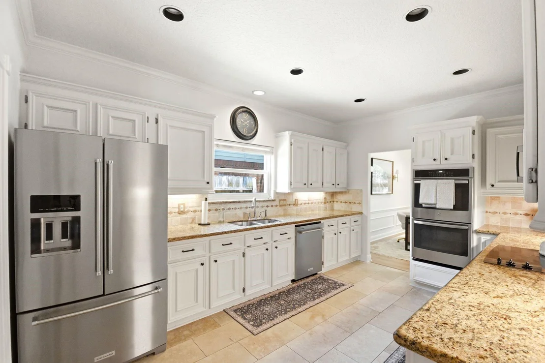 Photo of 1846 Raintree Circle