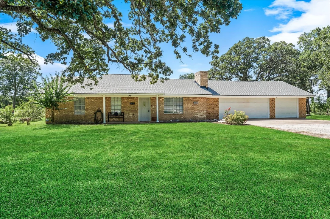 Photo of 25739 Old Howth Road