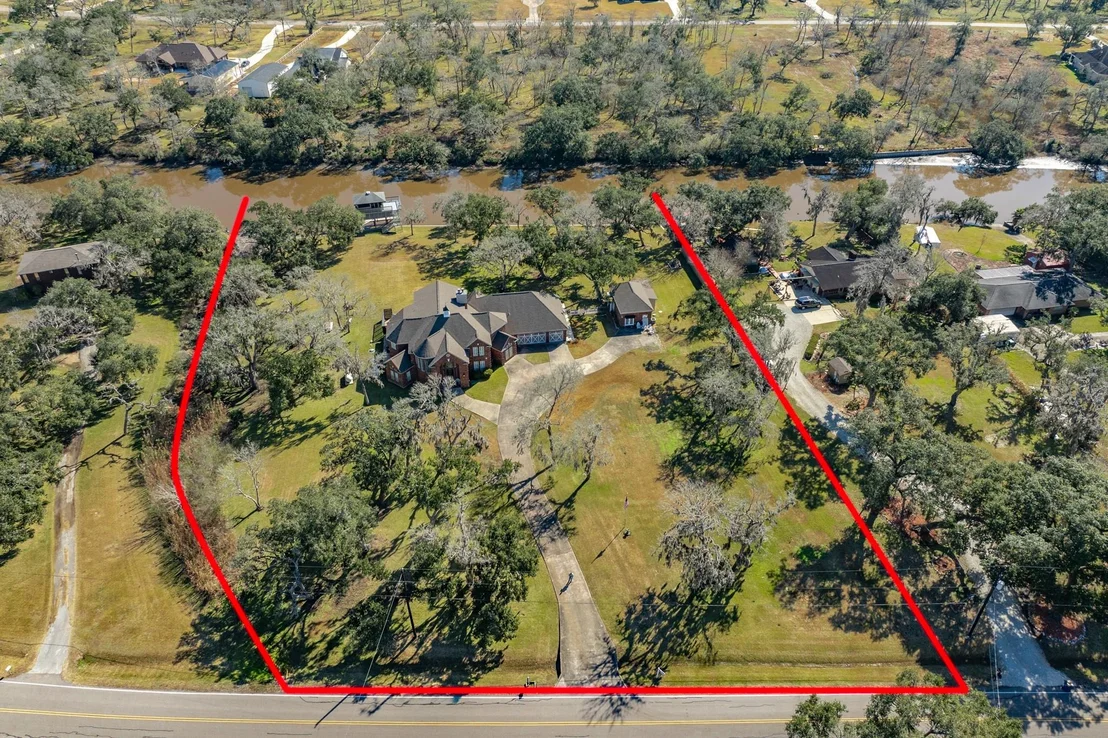 Photo of 692 County Road 605
