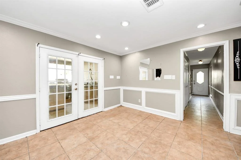 Photo of 2002 Saddlecreek Drive