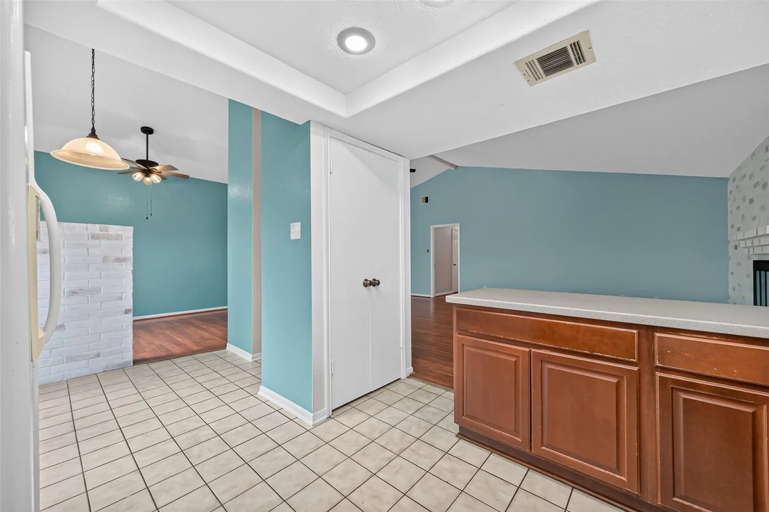 Photo of 17531 Crestline Road