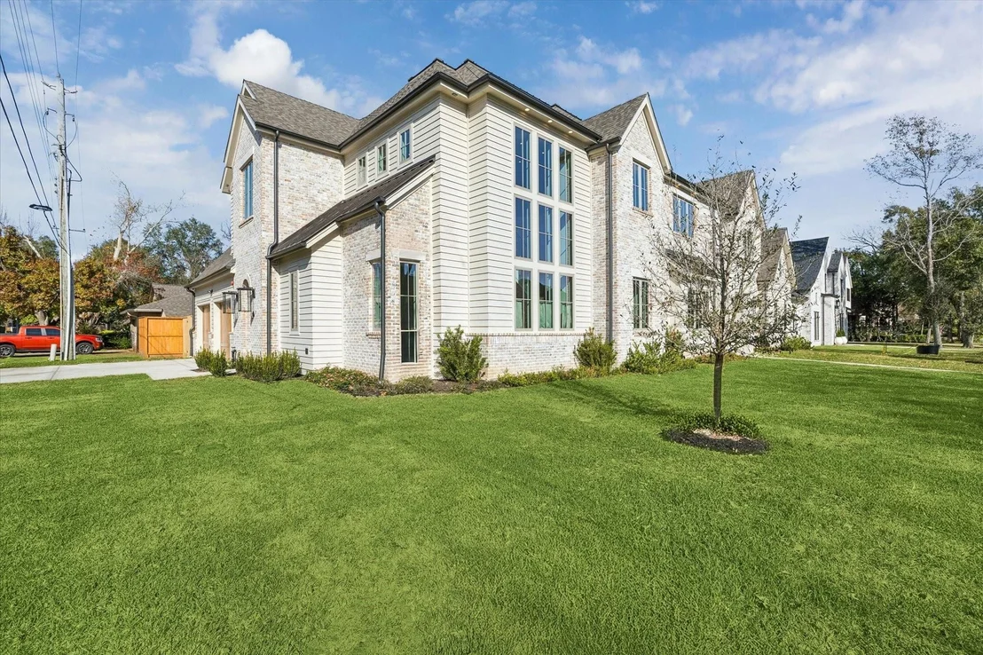 Photo of 8818 Echo Valley Drive