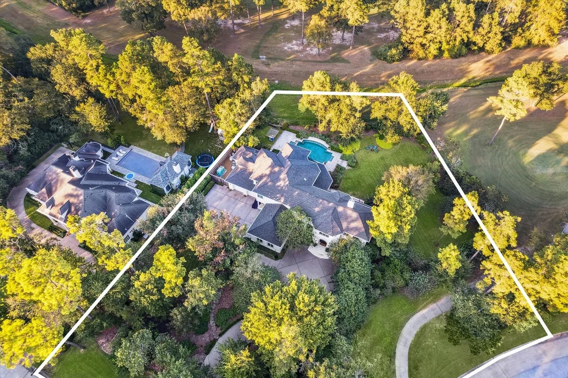 Photo of 47 N Regent Oak