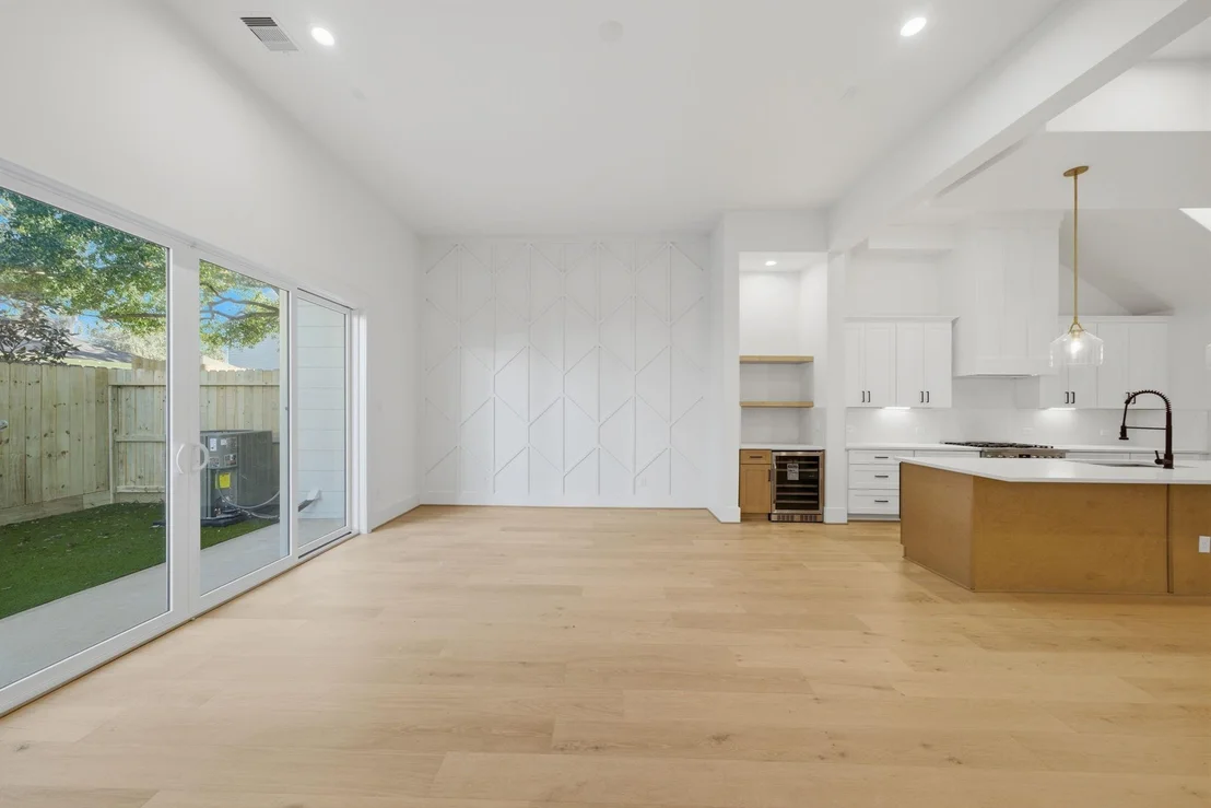 Photo of 1324 Lawrence Street