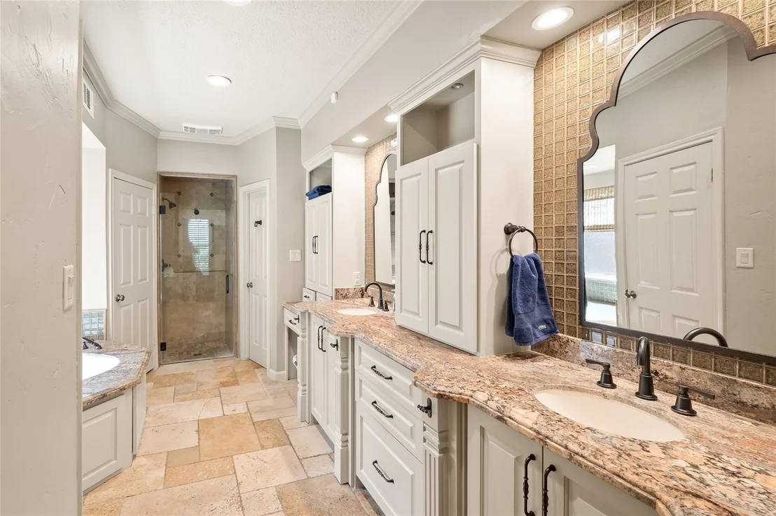 Photo of 610 Rock Cove