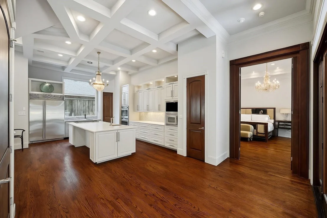Photo of 2247 Bartlett Street