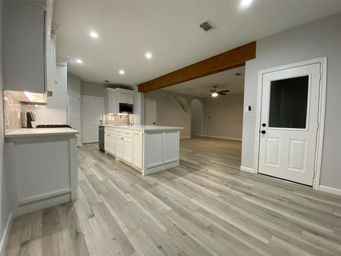 Photo of 163 Ledgestone Place