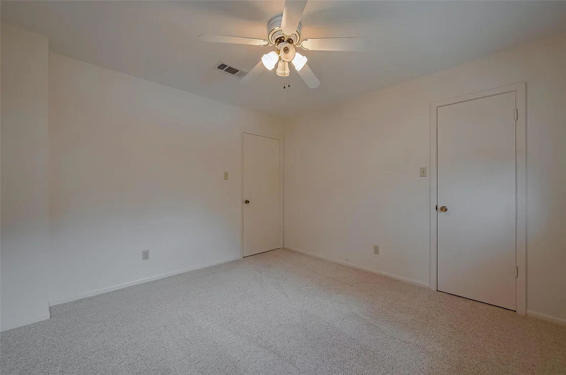 Photo of 14626 Ravenhurst Lane