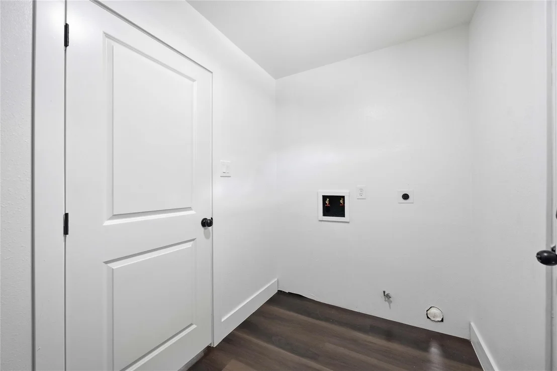 Photo of 5446 Loch Lomond Drive