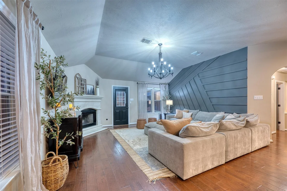 Photo of 20610 Naples Terrace Lane