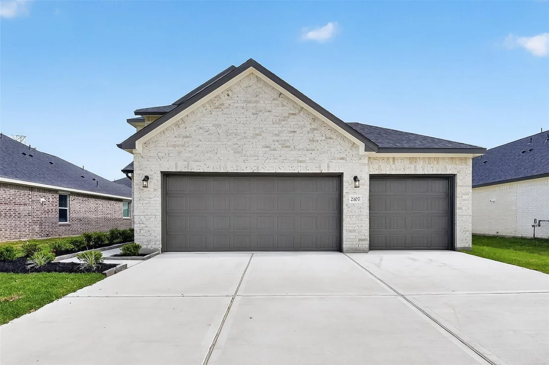 Photo of 2107 Spring Hollow Drive