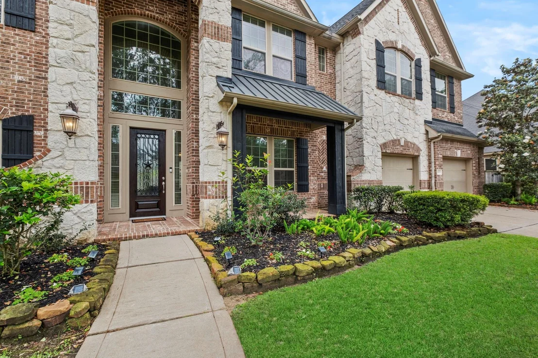 Photo of 28003 Iberville Glen Drive