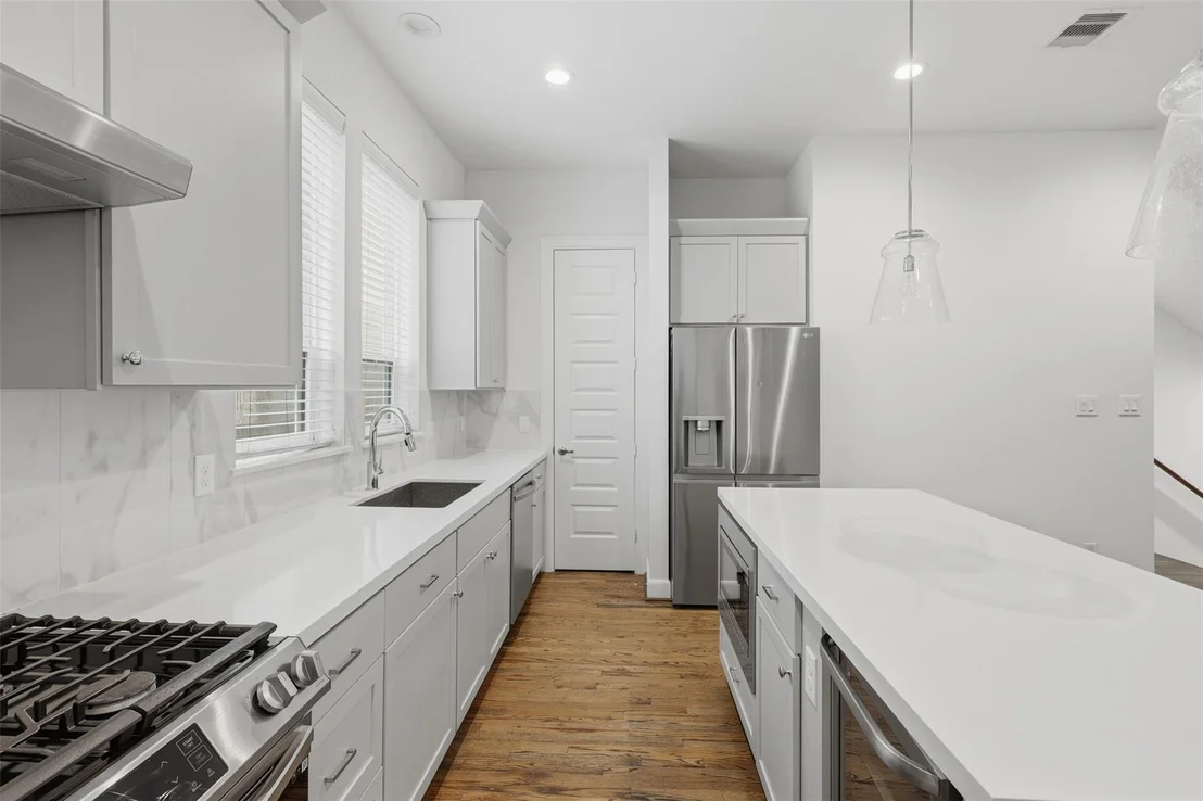 Photo of 2709 Clinton Drive
