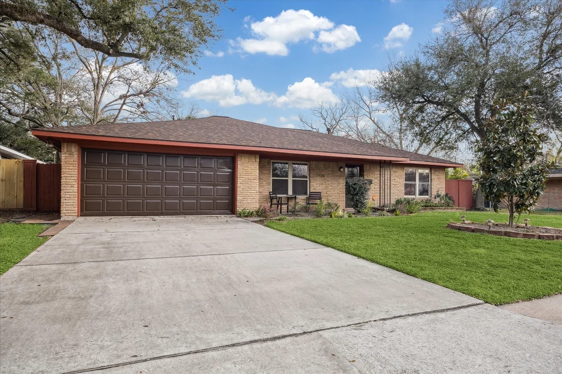 Photo of 11519 Endicott Lane