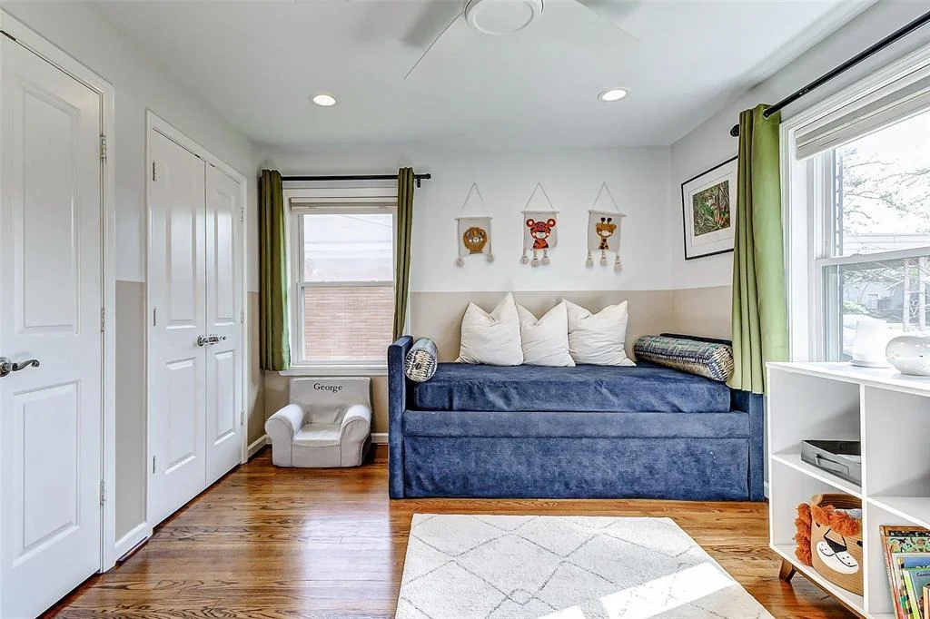 Photo of 1414 Thornton Road
