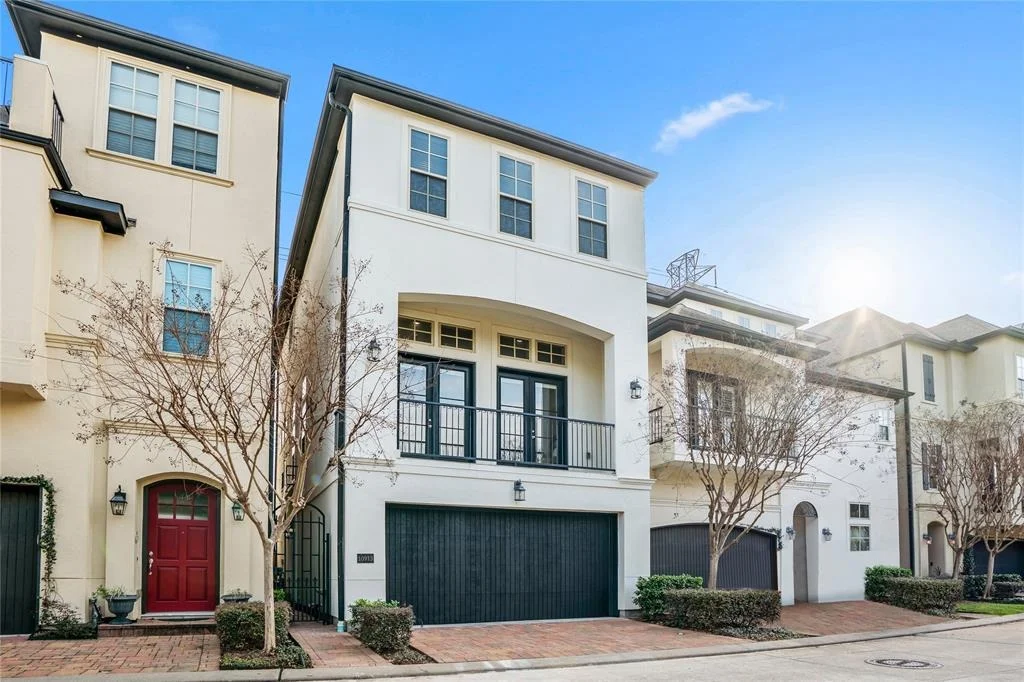 Photo of 10913 Upland Park