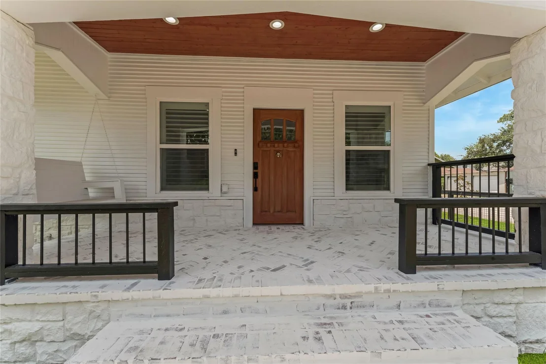 Photo of 402 Hunt Street