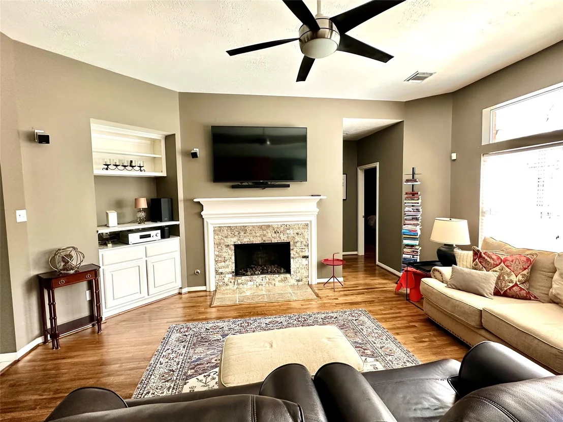 Photo of 8910 Everhart Lane