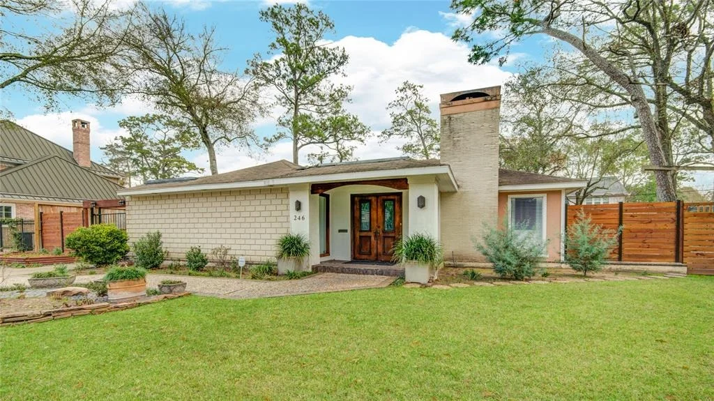 Photo of 246 Warrenton Drive