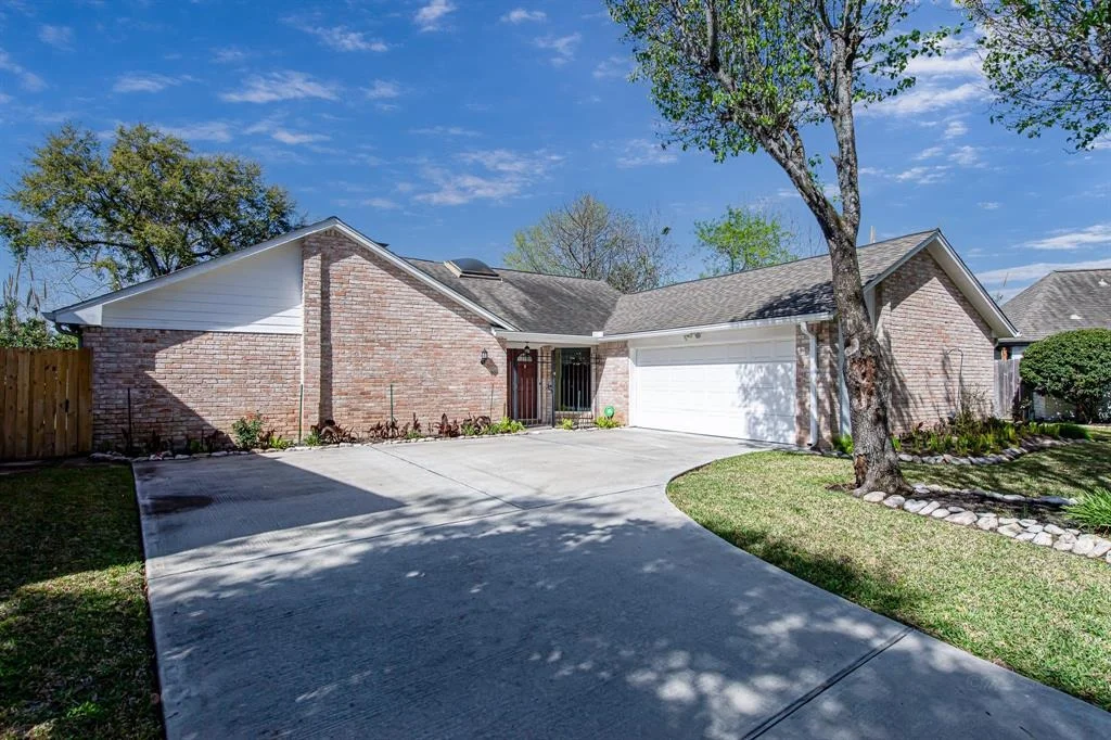 Photo of 15418 El Padre Drive