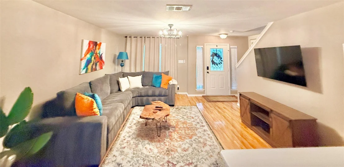 Photo of 504 Rolling Oak Drive