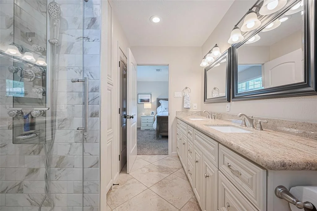 Photo of 10807 Overbrook Lane