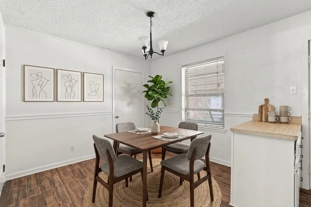 Photo of 2527 Gross Road