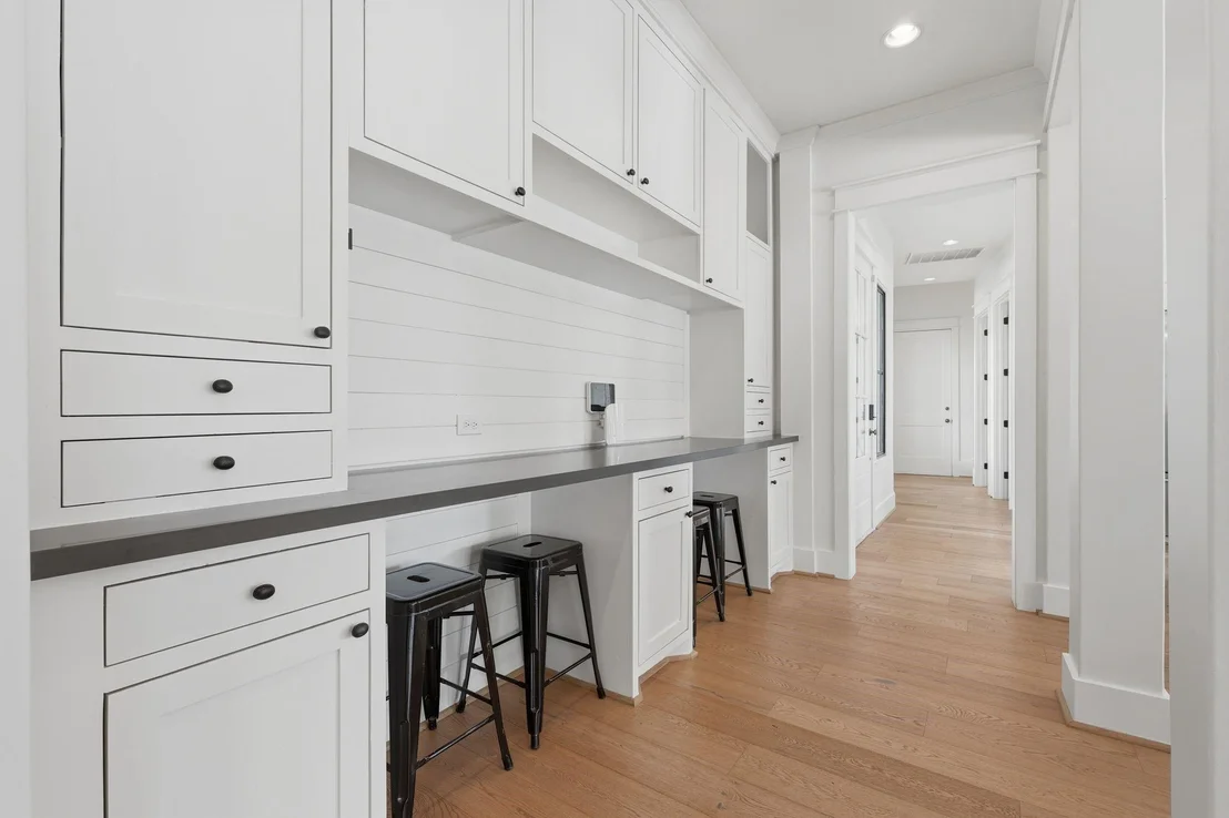 Photo of 6533 Auburn Lakes Drive