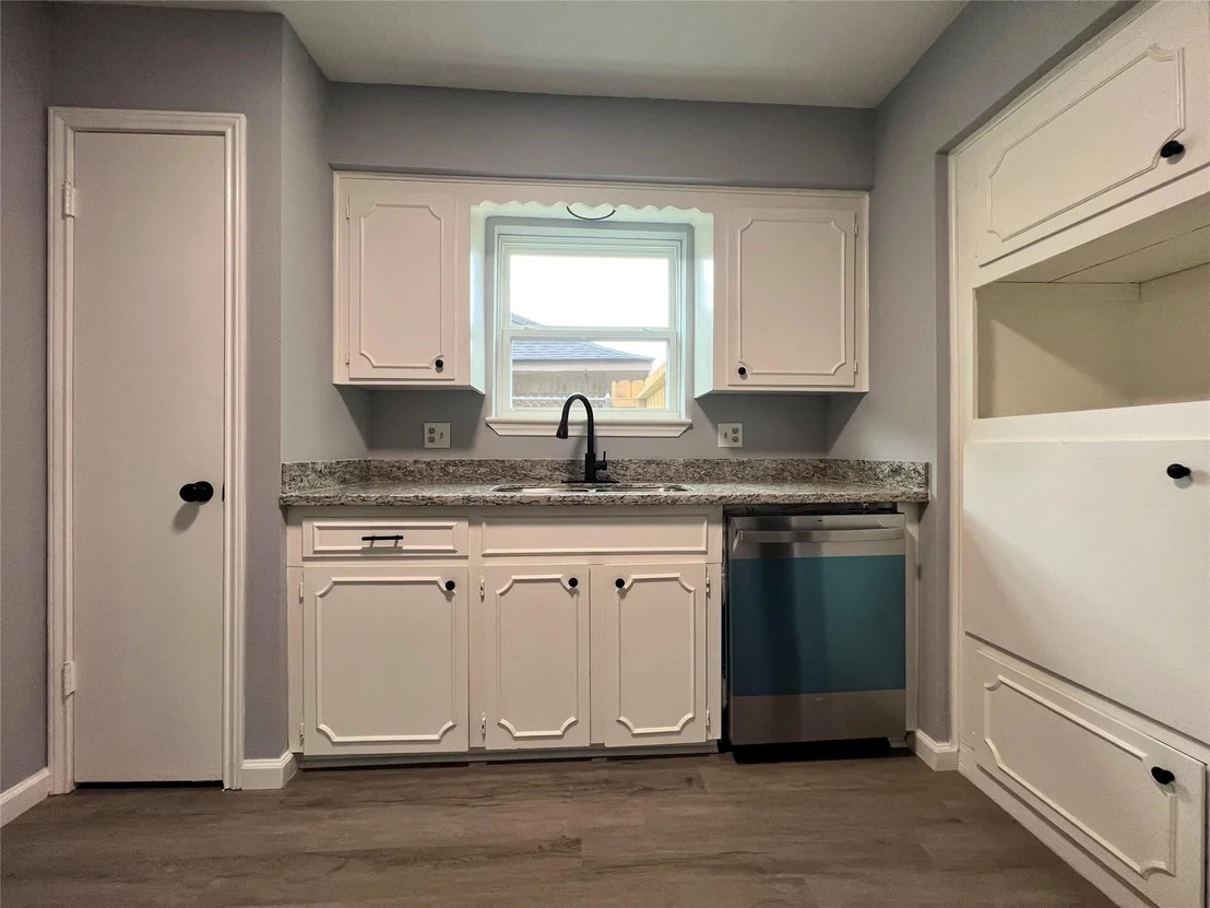 Photo of 7110 Ensworth Drive
