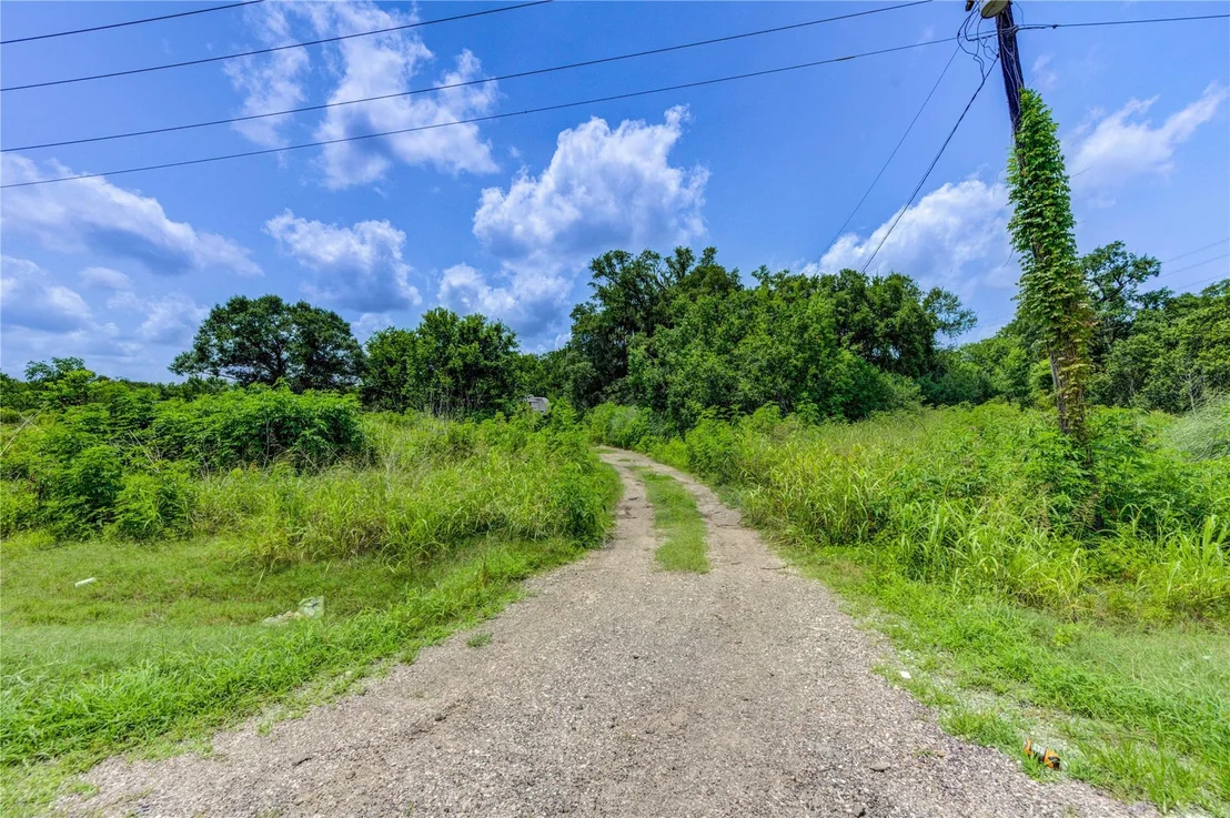 Photo of 5011 County Road 347