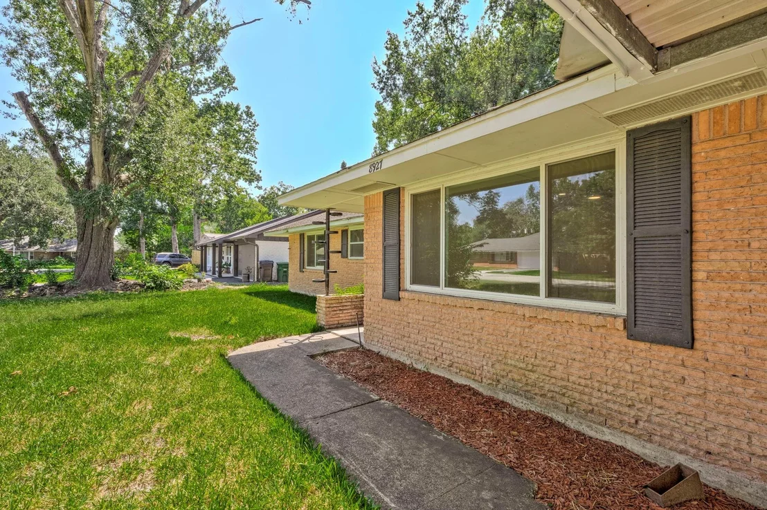 Photo of 8927 Rockhurst Drive