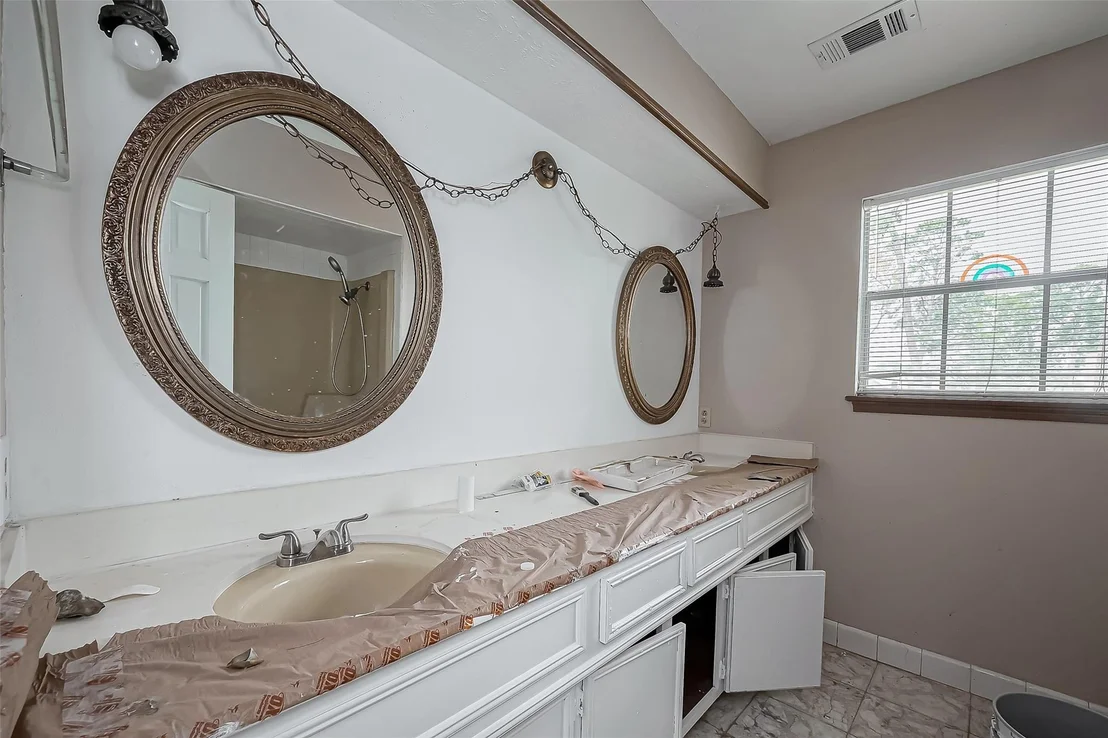 Photo of 811 Loire Lane