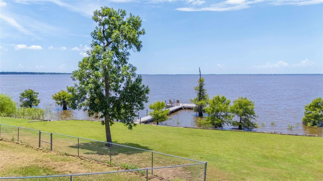 Photo of 3843 Simon Road