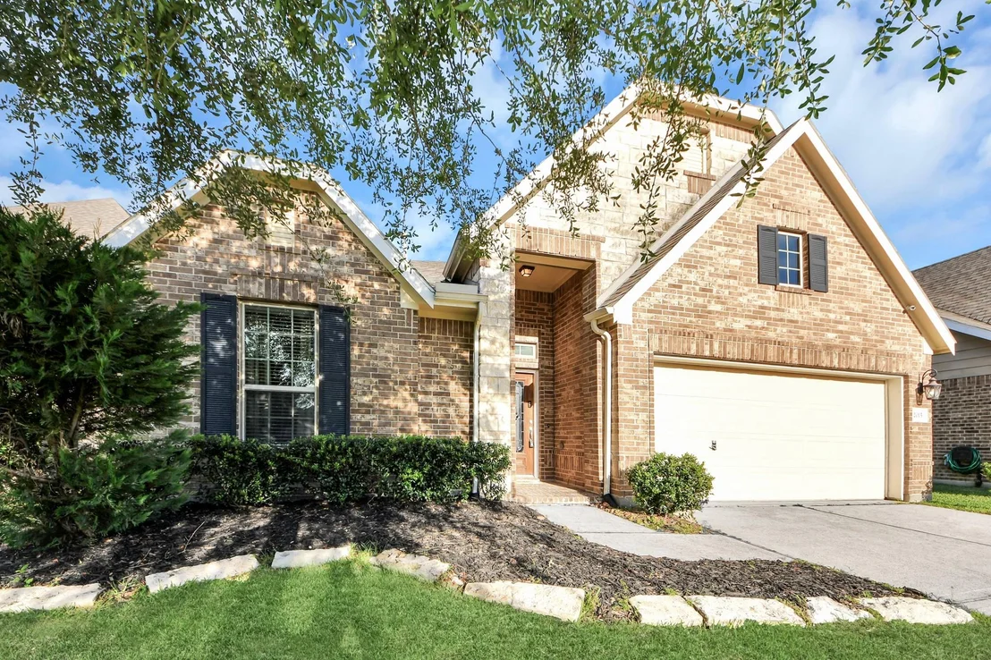 Photo of 2015 Palmonari Drive
