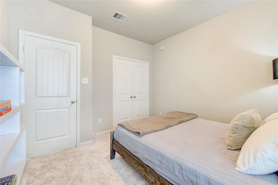 Photo of 5011 Yellow Rays Trail
