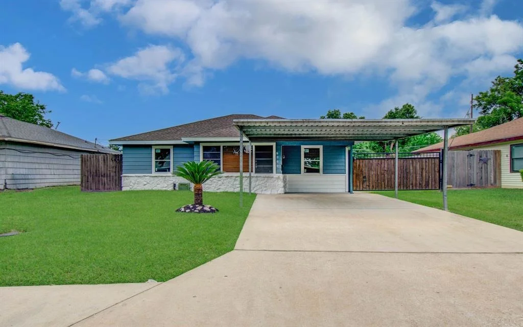 Photo of 2020 Vince Street