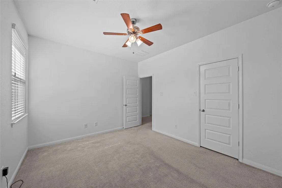 Photo of 17315 Tomintoul Path